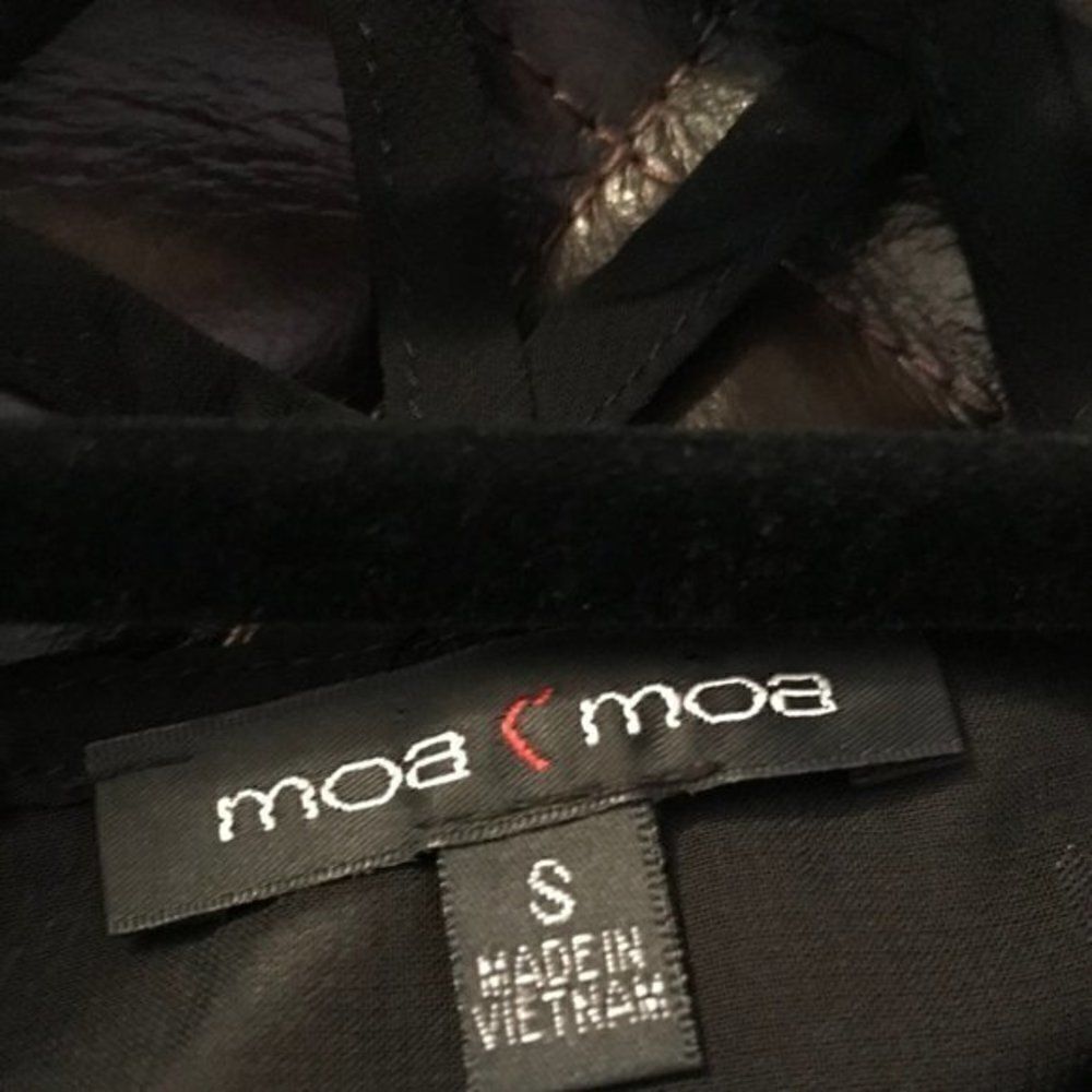 *30of3* Moa Moa blouse. Excellent condition. Size Small. - Picture 8 of 9